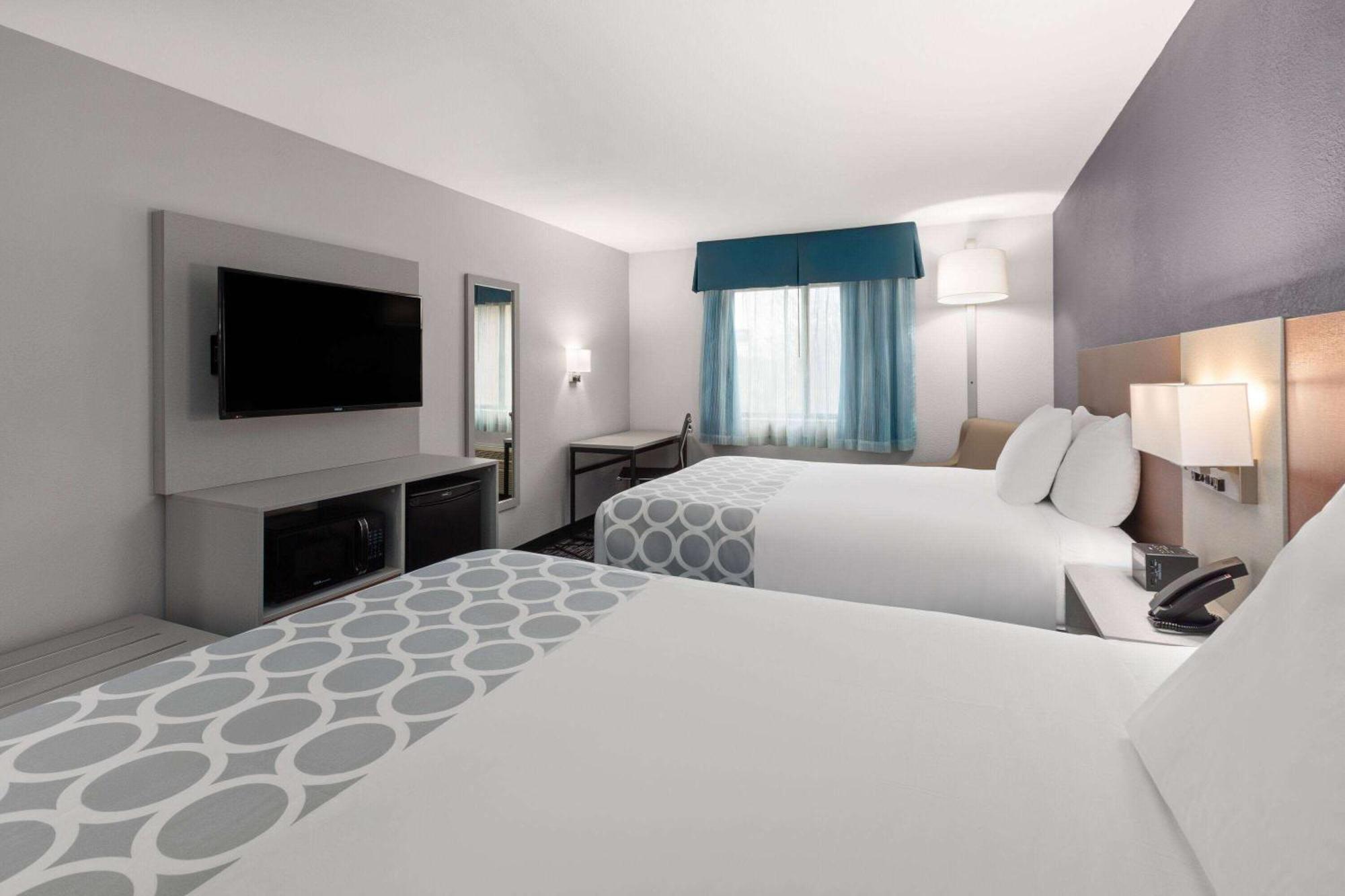 Hotel Baymont By Wyndham Warrenton Exterior foto