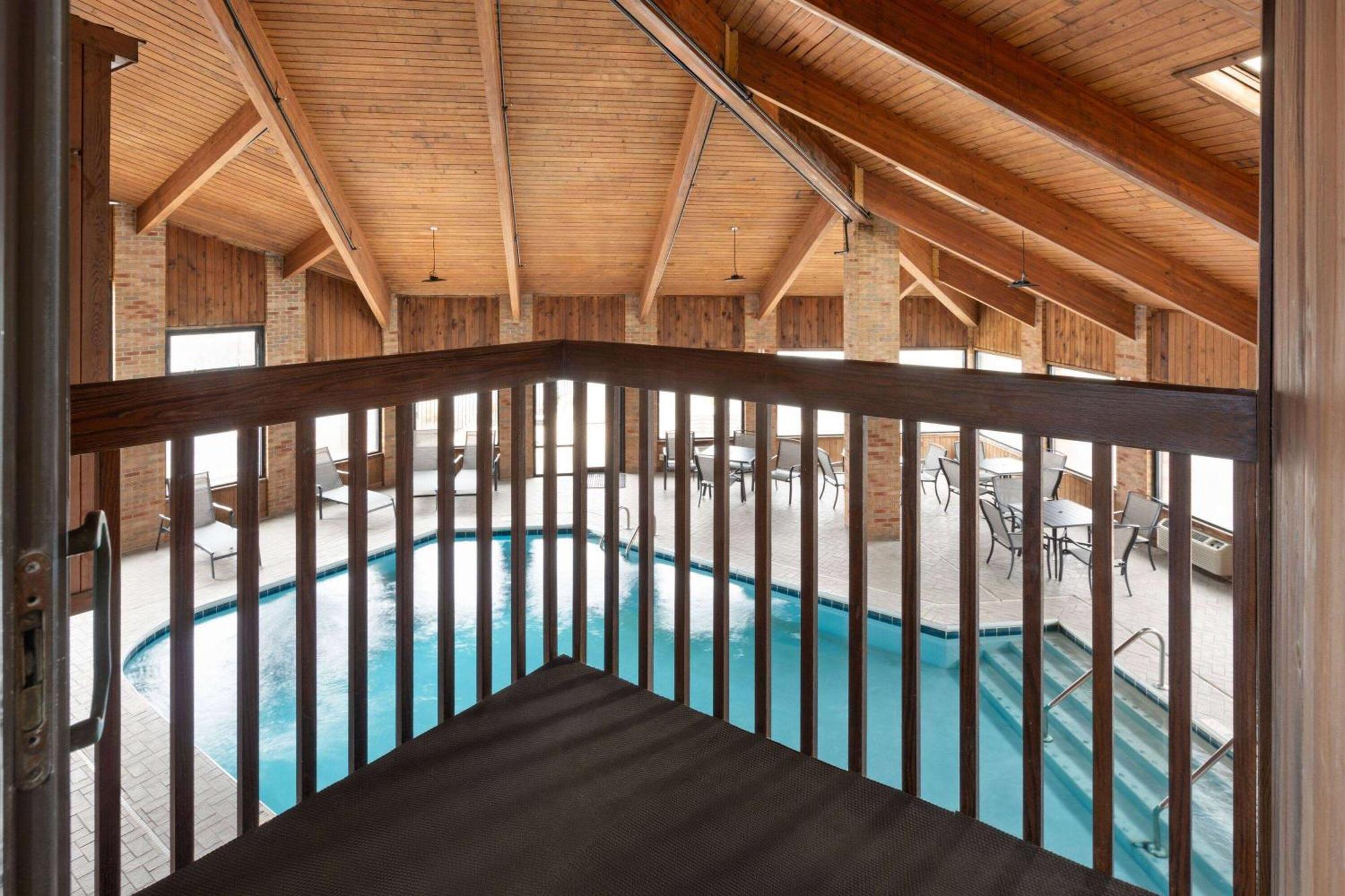 Hotel Baymont By Wyndham Warrenton Exterior foto